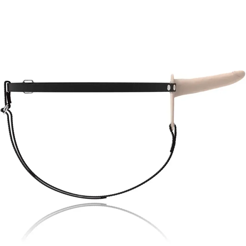 Strapon con pene in silicone carne 15 cm FETISH SUBMISSIVE HARNESS