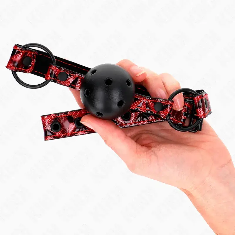 Ball gag forata nera Ø 4,5 cm con cinturino rosso e nero 64,5 cm regolabile 42/60 cm KINK