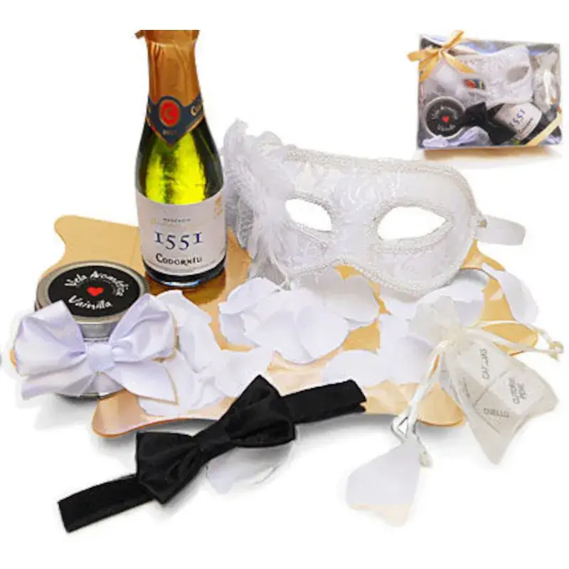 Kit erotico con maschera veneziana bianca INEDIT
