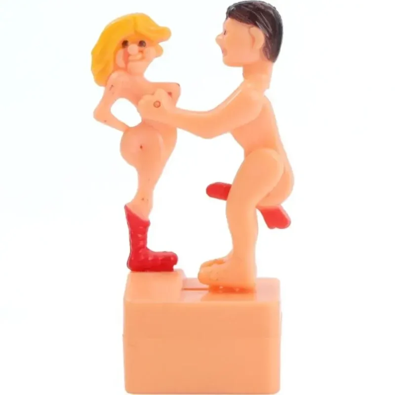 Coppia con uomo che tocca il seno con carica a corda ‘JOKE DOLLS’ DIABLO PICANTE