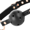 Ball Gag in pelle vegana a sfera traspirante BEGME BLACK EDITION - immagine 4